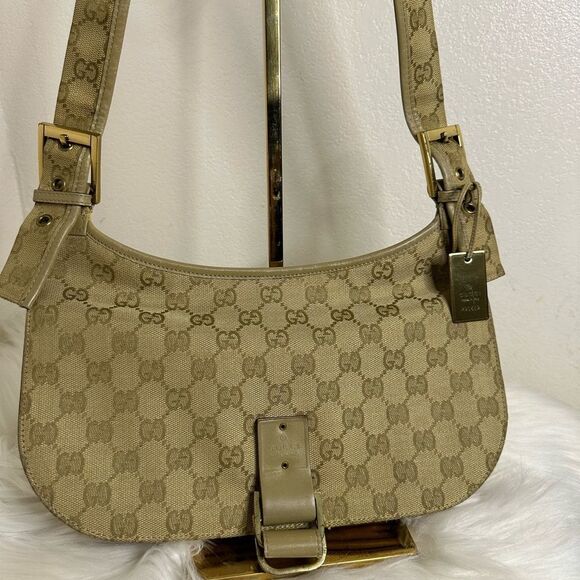 💯Authentic Gucci Shoulder Bag🍀 - Picture 3 of 14